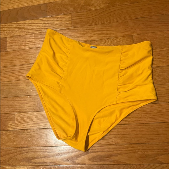 Aerie High Waist Bikini Bottoms! XL in Excellent Condition - Picture 1 of 3